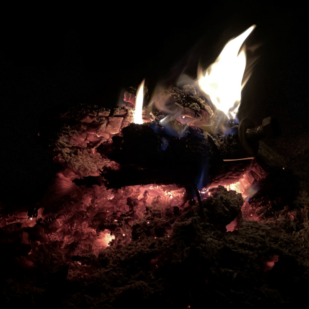 Stockbrot und Marshmallows am Lagerfeuer